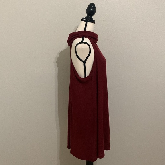 Adam Levine Collection Burgundy Dress Size XL - Picture 2 of 6